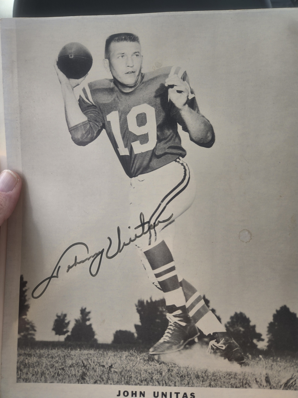 Autograph Black & White Football 3 Johnny Unitas Autographs